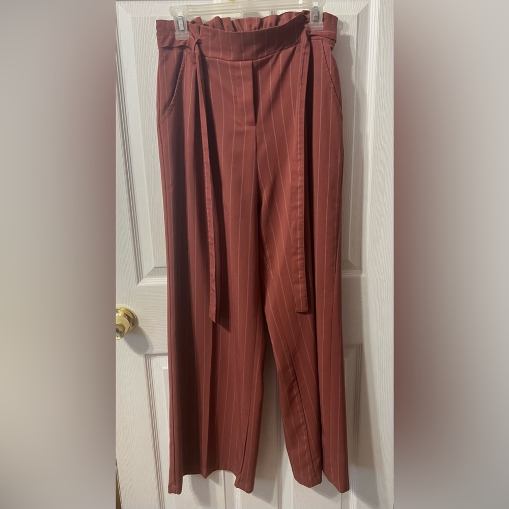 Super flattering pants - can be dressed up or down.